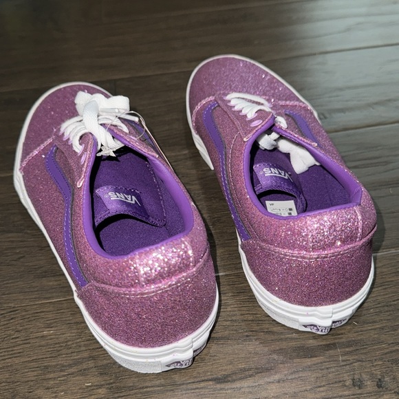 •Vans• - Picture 2 of 3